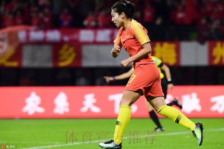 玫瑰胜韩再绽放 中国女足梅州夺冠 玫瑰胜韩再绽放 中国女足梅州夺冠