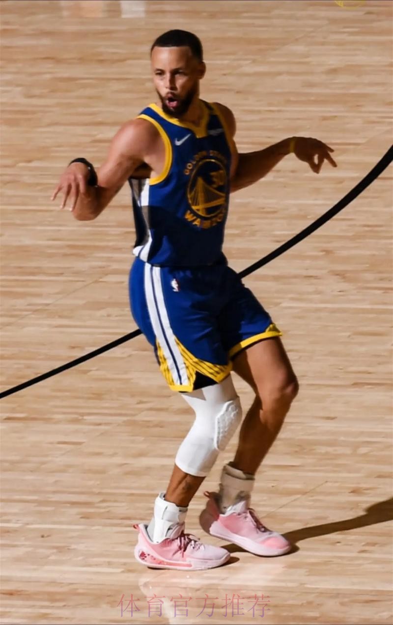 勇士本场首发：库里、穆迪、理查德、巴特勒、波斯特